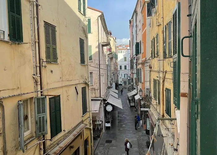 Civico 10 아파트 *